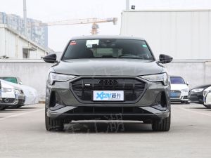 一著急就分不清油門和剎車